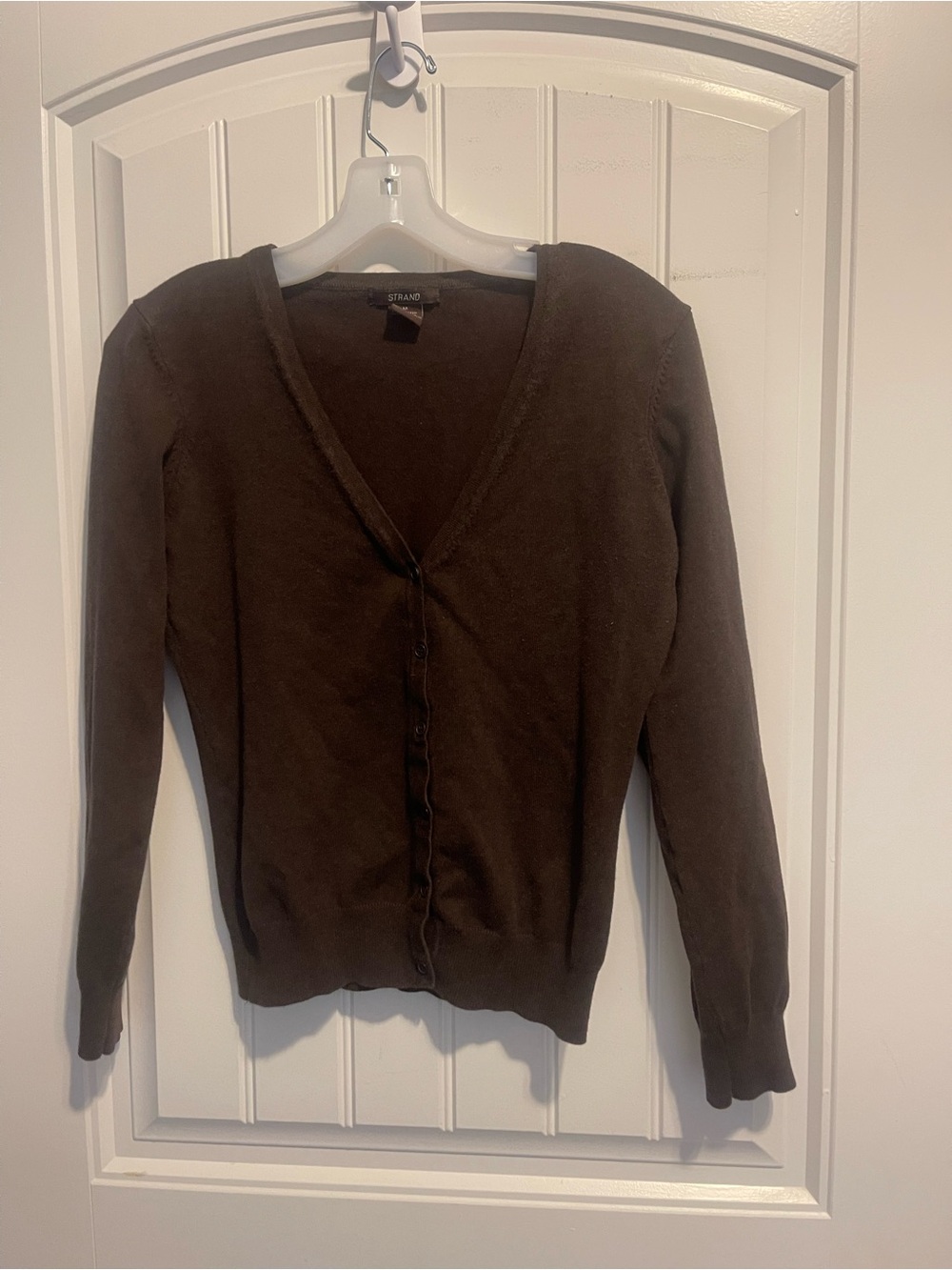 Strand Brown V-Neck Button Cardigan Sweater Medium Women’s Basic Layering